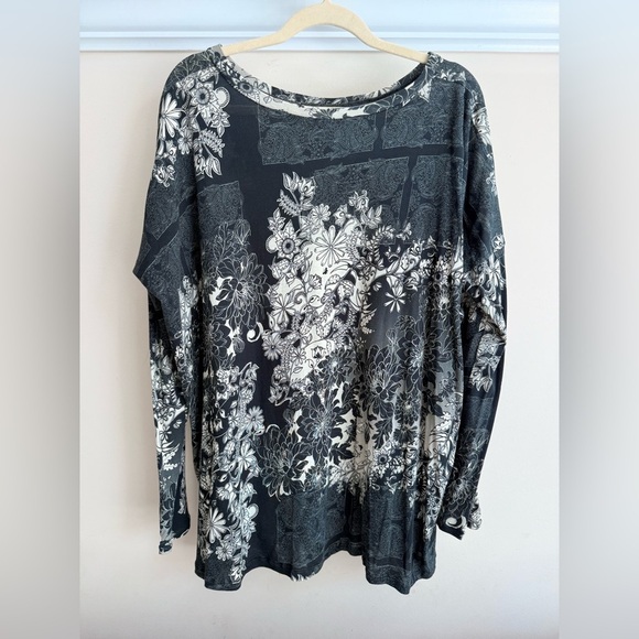 Johnny was Biya long sleeve Florian top size small - Picture 3 of 4